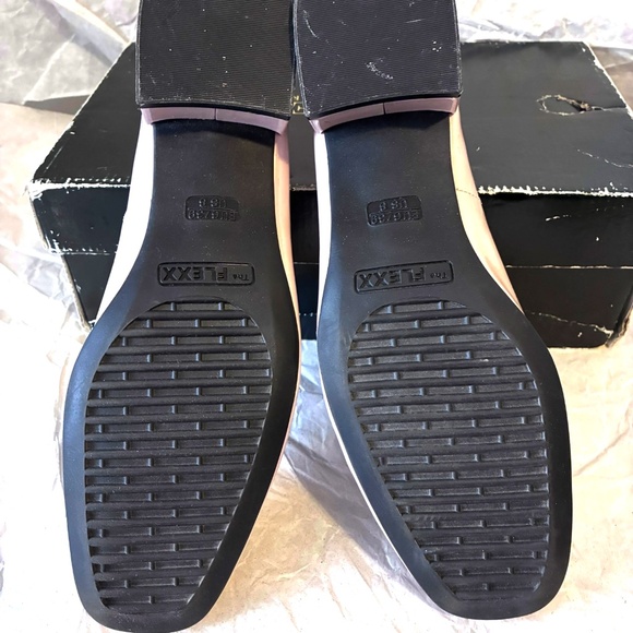 Patent Leather 1 1/2” Block Heel Pumps - Picture 9 of 10